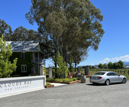 Silver Wing limousine at Cloudy Bay winery